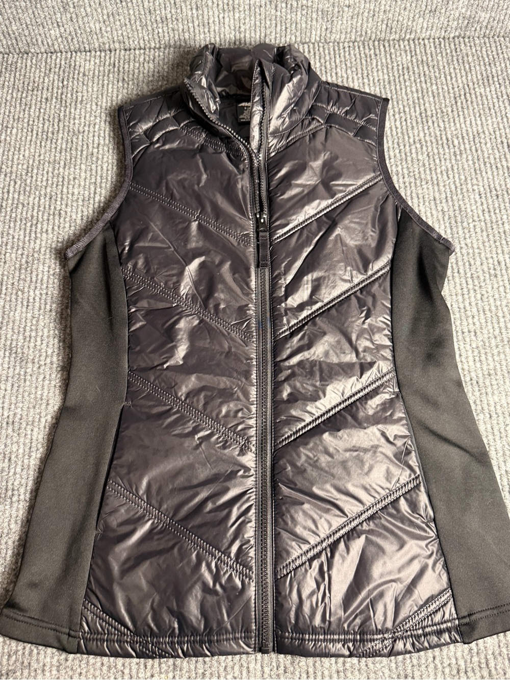 Avia Women's Black Quilted Hybrid Vest Size Small EUC